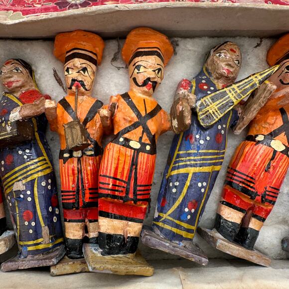 Vintage Russian Polychromed Carved Wood Marching Band Figures Set/8 Original Box - Picture 3 of 8